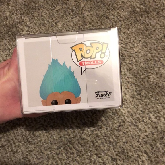 Teal Good Luck Troll funko pop - Picture 7 of 7